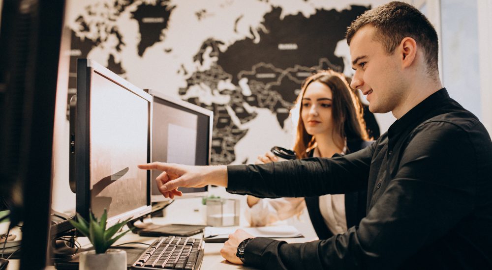 Custom Software vs. Off-the-Shelf Solutions: Which is Right by Your Business?